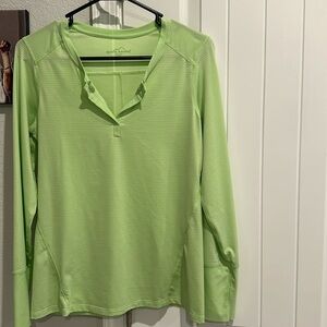 New never worn Eddie Bauer long sleeve